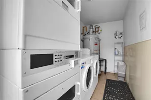 6250 Fulton Ave, Van Nuys, CA 91401 - Photo 13