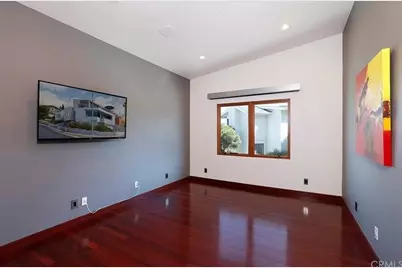 988 Acapulco, Laguna Beach, CA 92651 - Photo 5