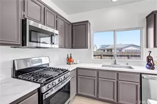 14731 Hondo, Victorville, CA 92394 - Photo 7