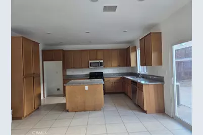10266 Susan, Hesperia, CA 92345 - Photo 3