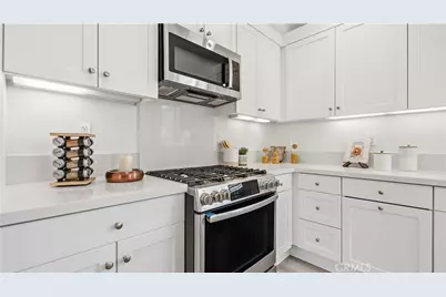 111 Episode, Irvine, CA 92618 - Photo 29