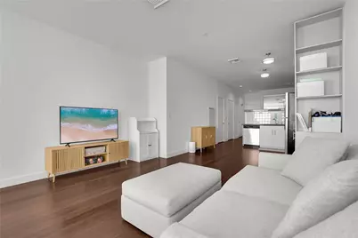 3810 Wilshire Boulevard #1009, Los Angeles, CA 90010 - Photo 5