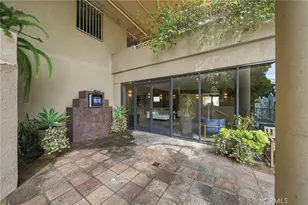 2222 N Beachwood Dr, Los Angeles, CA 90068 - Photo 33