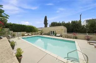 2222 N Beachwood Dr, Los Angeles, CA 90068 - Photo 29
