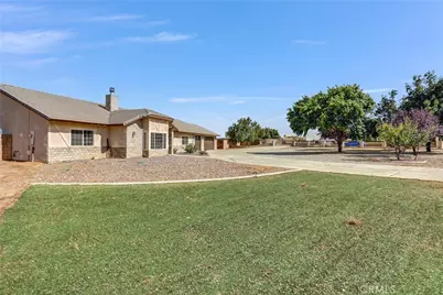 9522 Arrowhead Court, Phelan, CA 92371 - Photo 3