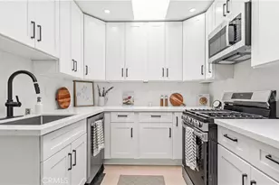 1746 W 38th Pl, Los Angeles, CA 90062 - Photo 19