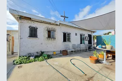 1914 Firestone, Los Angeles, CA 90001 - Photo 3