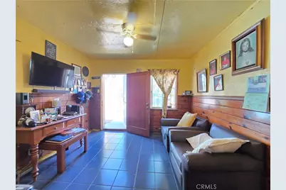 1914 Firestone, Los Angeles, CA 90001 - Photo 7