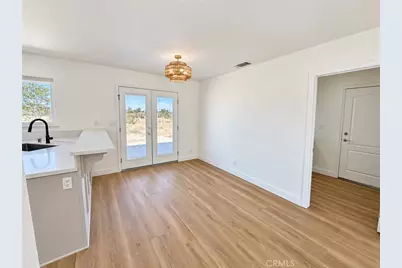 10968 Nambe, Apple Valley, CA 92308 - Photo 7
