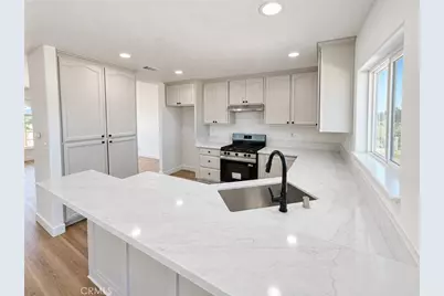 10968 Nambe, Apple Valley, CA 92308 - Photo 9