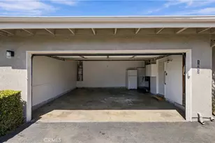 1682 Carmel Cir W, Upland, CA 91784 - Photo 21