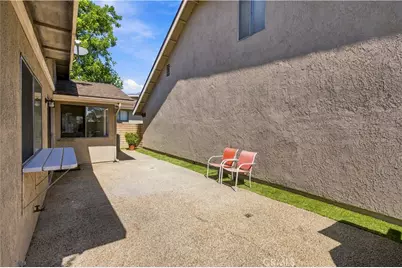 1682 Carmel Cir W, Upland, CA 91784 - Photo 23