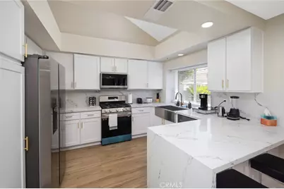 15737 Firethorn, Fontana, CA 92337 - Photo 11