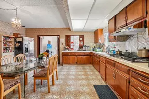 1127 S Almansor St, Alhambra, CA 91801 - Photo 9