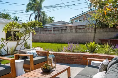 2412 Sebald Avenue, Redondo Beach, CA 90278 - Photo 23