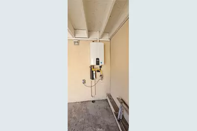 2921 W Florence, Los Angeles, CA 90043 - Photo 13