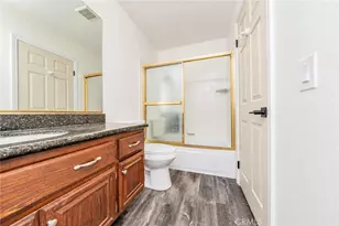 25099 Calle Entradero, Murrieta, CA 92563 - Photo 17