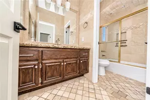 25099 Calle Entradero, Murrieta, CA 92563 - Photo 29