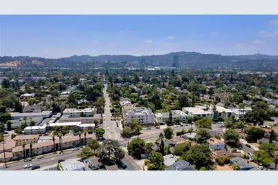 10207 Camarillo Street, Toluca Lake, CA 91602 - Photo 27