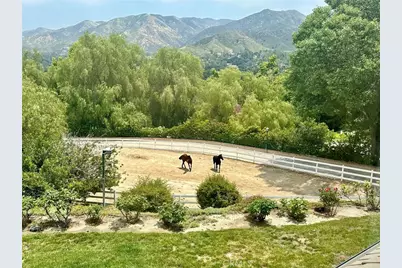 16418 Cambria Estates Lane, Canyon Country, CA 91387 - Photo 33