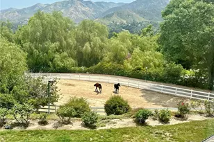 16418 Cambria Estates Ln, Canyon Country, CA 91387 - Photo 33