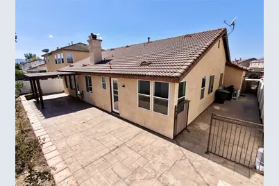 7432 Cobble Creek Drive, Jurupa, CA 92880 - Photo 25