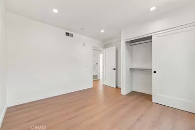 176 N Catalina Ave #404, Pasadena, CA 91106 - Photo 27