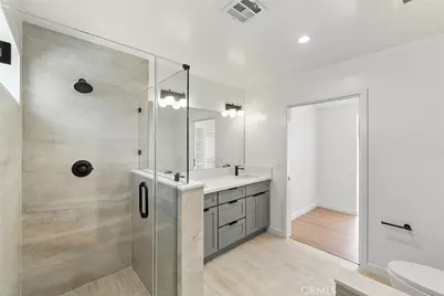 176 N Catalina Ave #404, Pasadena, CA 91106 - Photo 15