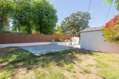 210 N Naomi, Burbank, CA 91505 - Photo 53