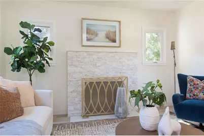 210 N Naomi, Burbank, CA 91505 - Photo 13