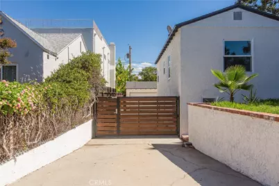 210 N Naomi, Burbank, CA 91505 - Photo 3