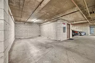87 S Allen Ave, Pasadena, CA 91106 - Photo 31