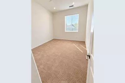 5585 Kate Way #6, Fontana, CA 92336 - Photo 9