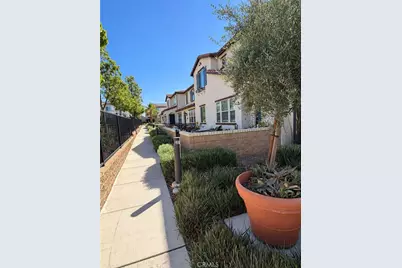 5585 Kate Way #6, Fontana, CA 92336 - Photo 11