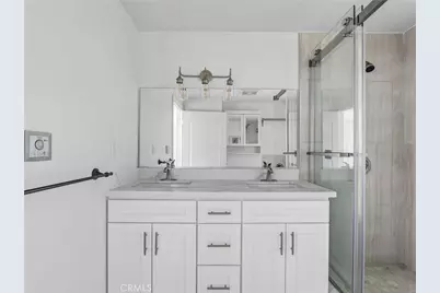 908 S Ardmore Avenue #201, Los Angeles, CA 90006 - Photo 23