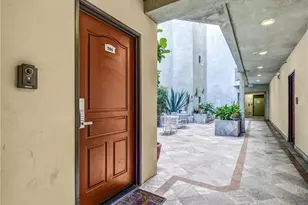 908 S Ardmore Ave, Los Angeles, CA 90006 - Photo 3