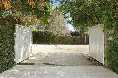 3625 Lombardy, Pasadena, CA 91107 - Photo 49