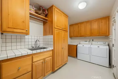 3625 Lombardy, Pasadena, CA 91107 - Photo 29