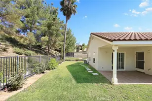 28569 Gibraltar, Castaic, CA 91384 - Photo 35