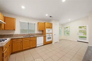 28569 Gibraltar, Castaic, CA 91384 - Photo 21