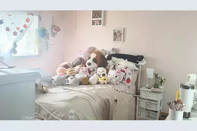 15169 Sequoia Avenue, Fontana, CA 92335 - Photo 7