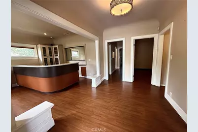 146 E Walnut Avenue, Monrovia, CA 91016 - Photo 3
