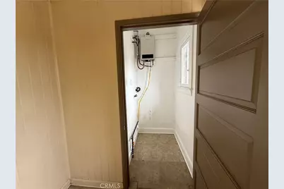 146 E Walnut Avenue, Monrovia, CA 91016 - Photo 15