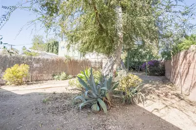 5049 Meridian, Los Angeles, CA 90042 - Photo 9