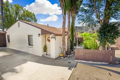 2830 Montrose Avenue, La Crescenta, CA 91214 - Photo 3