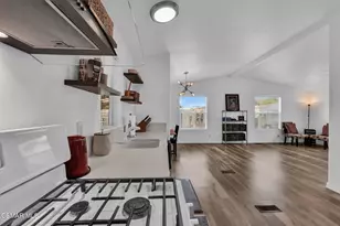 198 Skyline Dr, Thousand Oaks, CA 91362 - Photo 1