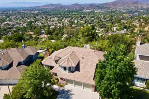 31445 Glenbridge Rd, Westlake Village, CA 91361 - Photo 1