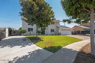 958 Breton St, Simi Valley, CA 93065 - Photo 1