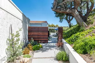 32364 Saddle Mountain Dr, Westlake Village, CA 91361 - Photo 1