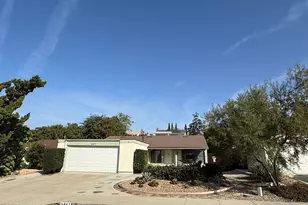 1847 Burning Tree Dr Dr, Thousand Oaks, CA 91362 - Photo 1